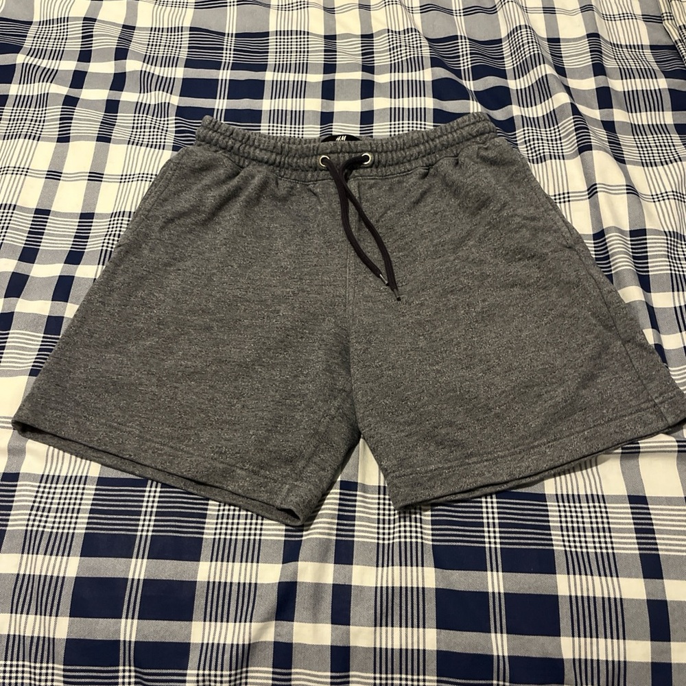 H&M Men's Heather Gray Athletic Drawstring Shorts